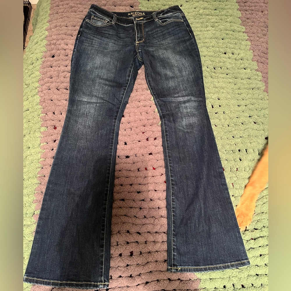 Arizona size 11 bootcut jeans